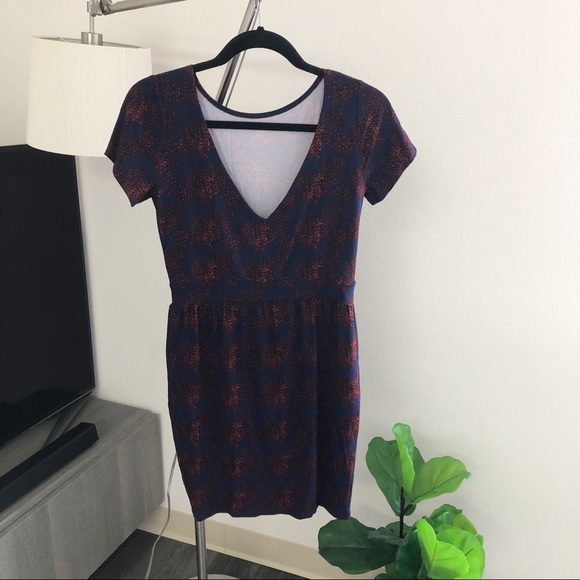 Fighting Eel Dress Size Small - Picture 3 of 5